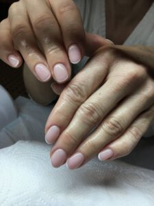 Małgorzata Tujaka stylistka paznokci w Toruniu